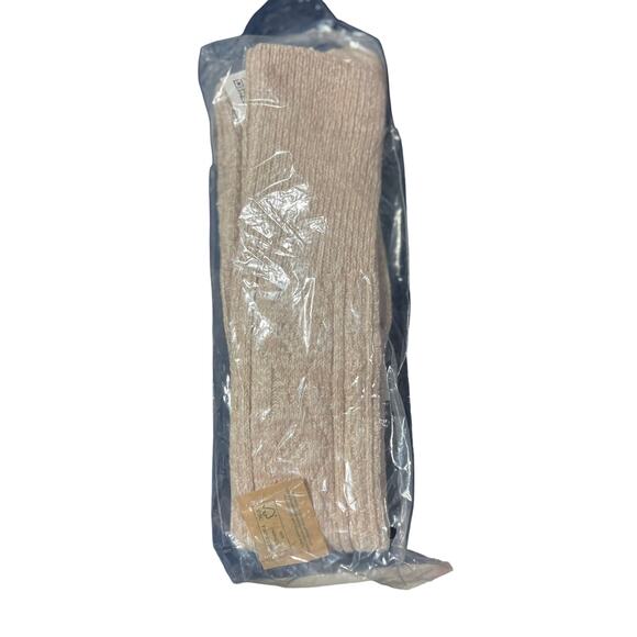 Pudus Sweater Socks - Picture 3 of 4